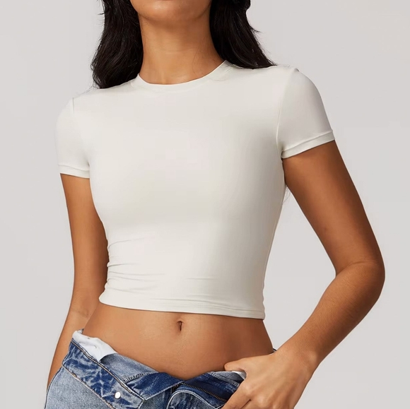 Pedigree SW | Evo-Dry BabyTee Crop Top - Cream - Picture 1 of 6